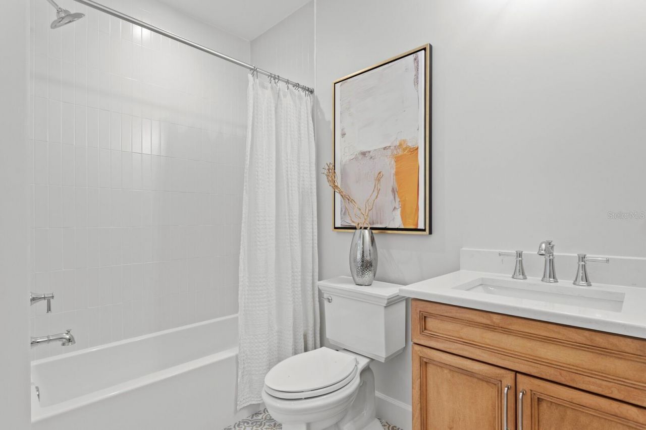 4536 W Swann Avenue, Tampa, FL 33609 Photo