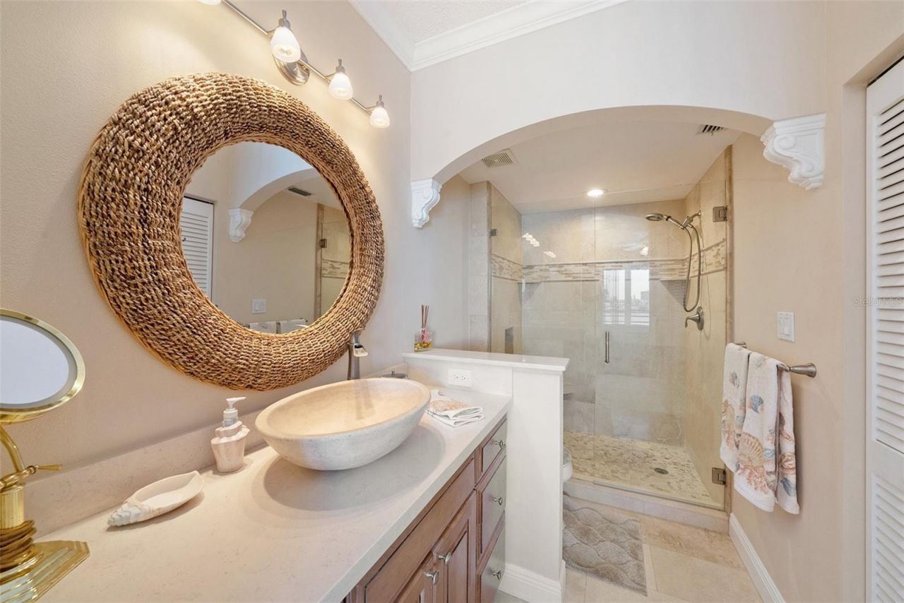 7984 Sailboat Key Boulevard S, Unit 401, South Pasadena, FL 33707 Photo