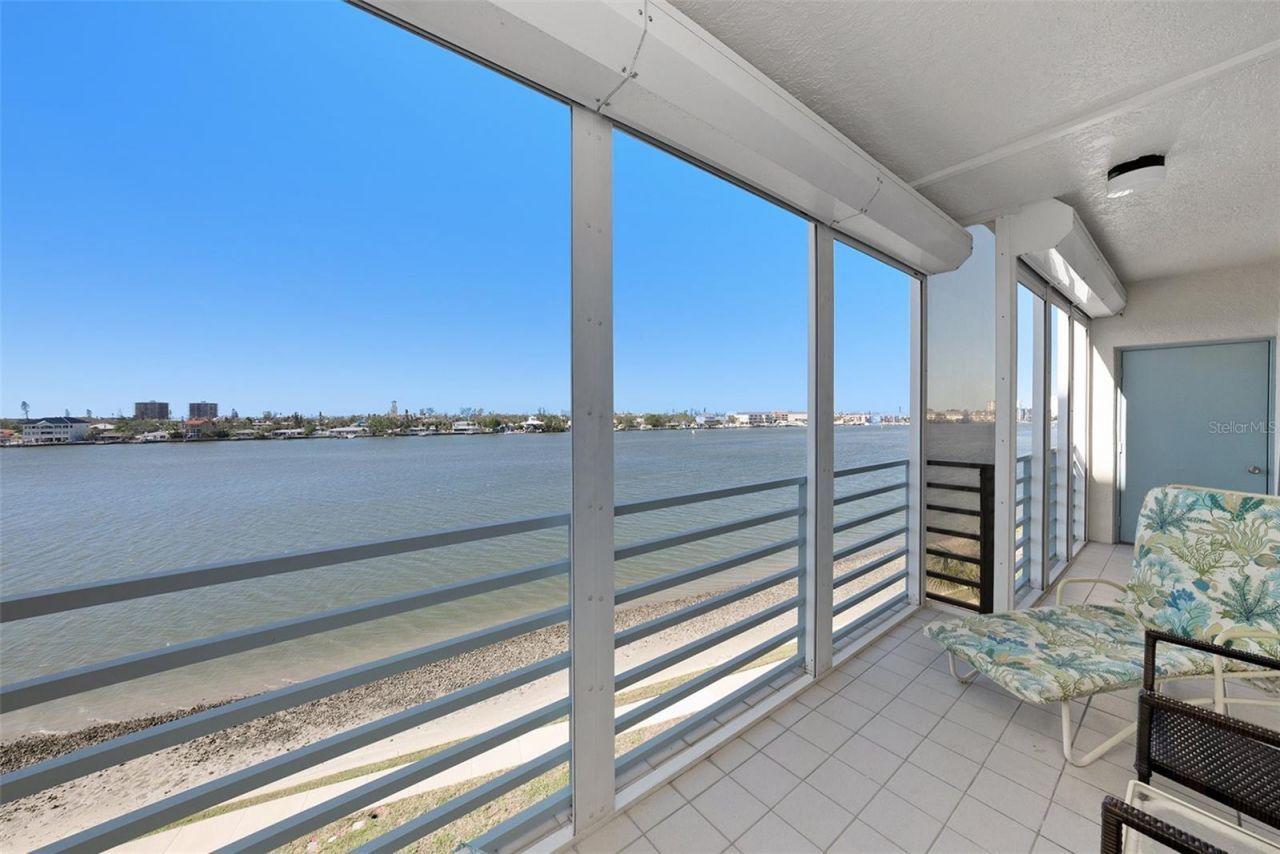 7984 Sailboat Key Boulevard S, Unit 401, South Pasadena, FL 33707 Photo