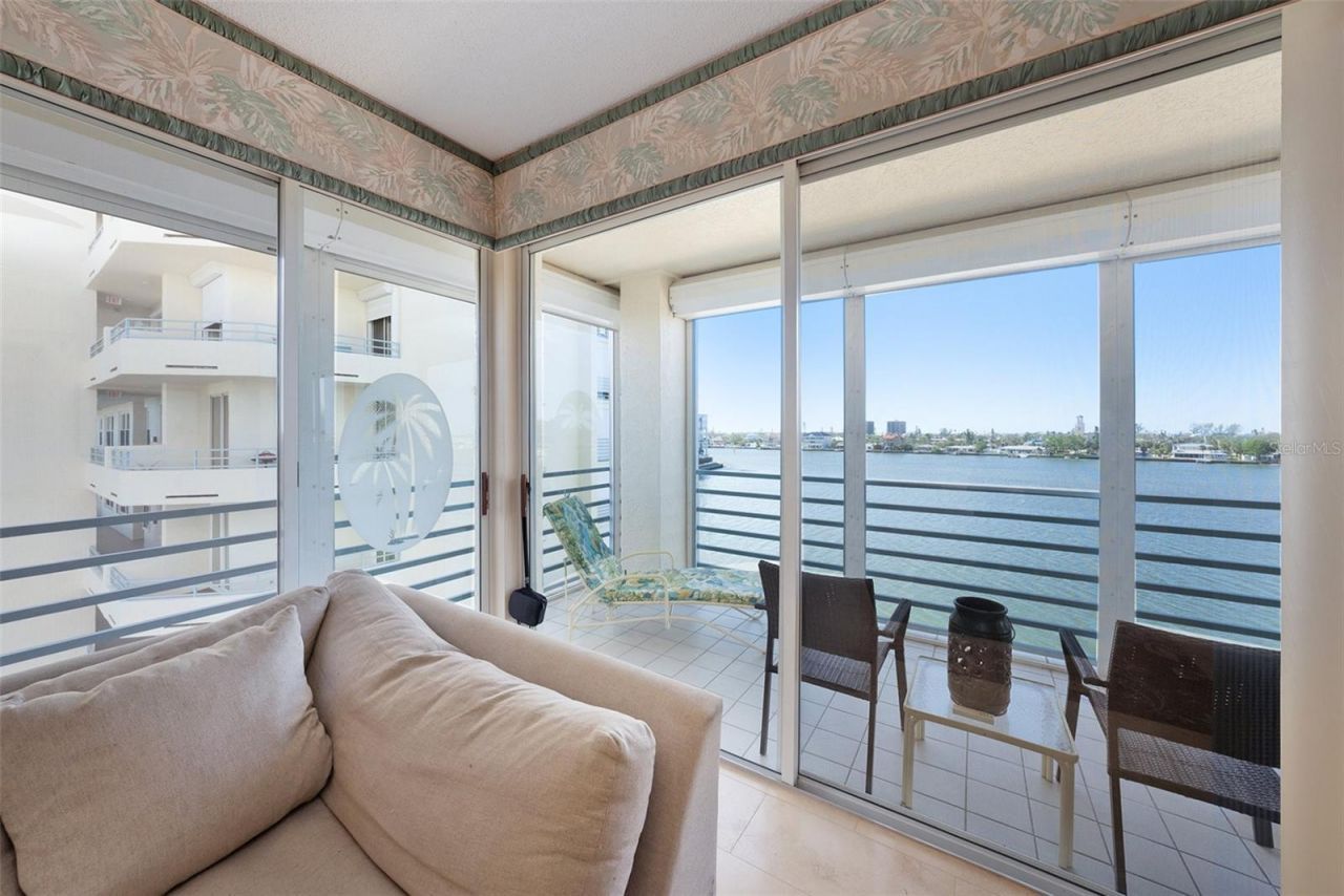 7984 Sailboat Key Boulevard S, Unit 401, South Pasadena, FL 33707 Photo