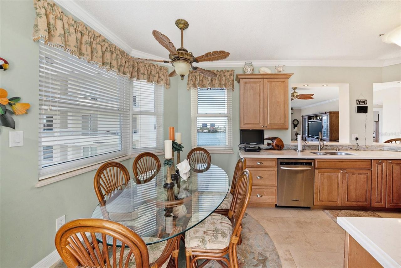 7984 Sailboat Key Boulevard S, Unit 401, South Pasadena, FL 33707 Photo