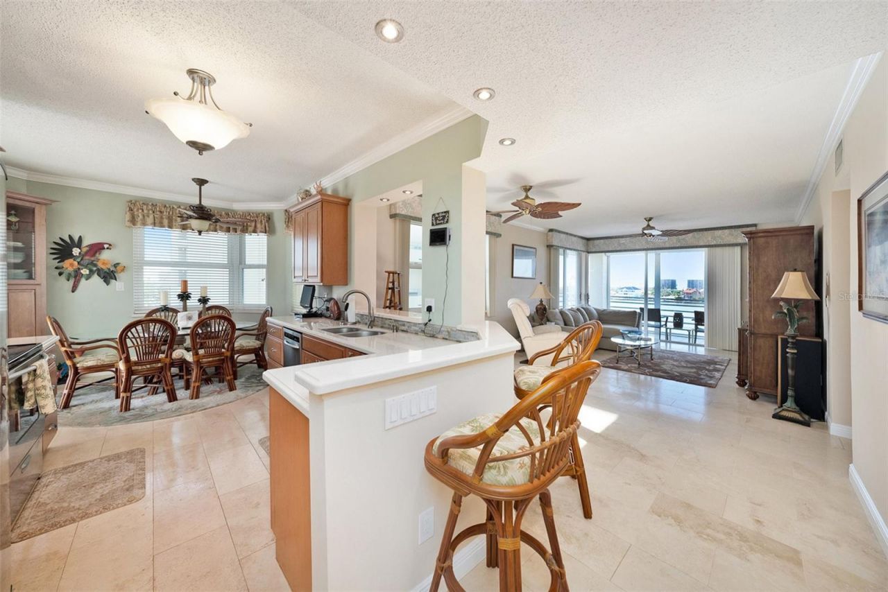 7984 Sailboat Key Boulevard S, Unit 401, South Pasadena, FL 33707 Photo