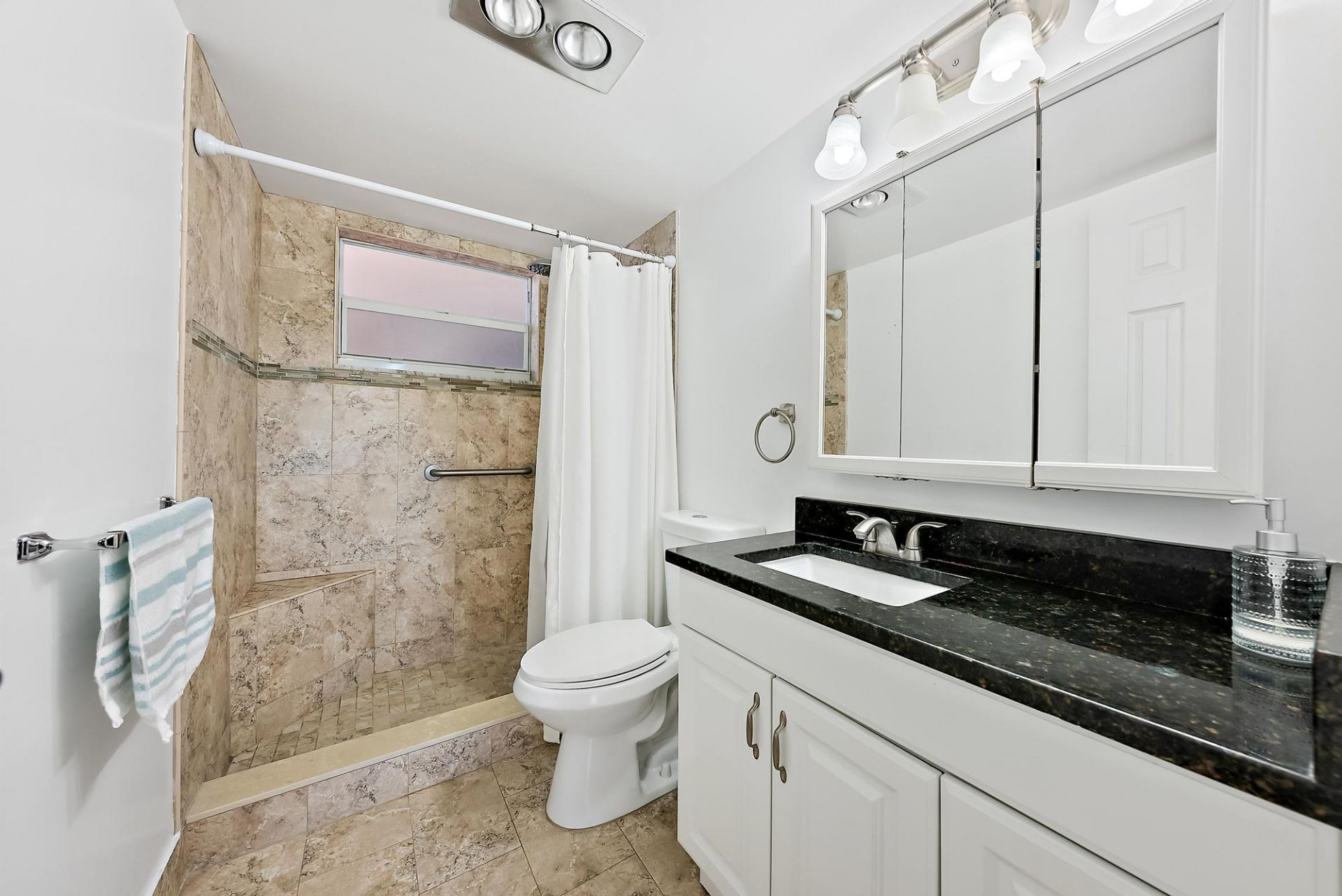 701 Lori Drive, Unit 206, Palm Springs, FL 33461 Photo