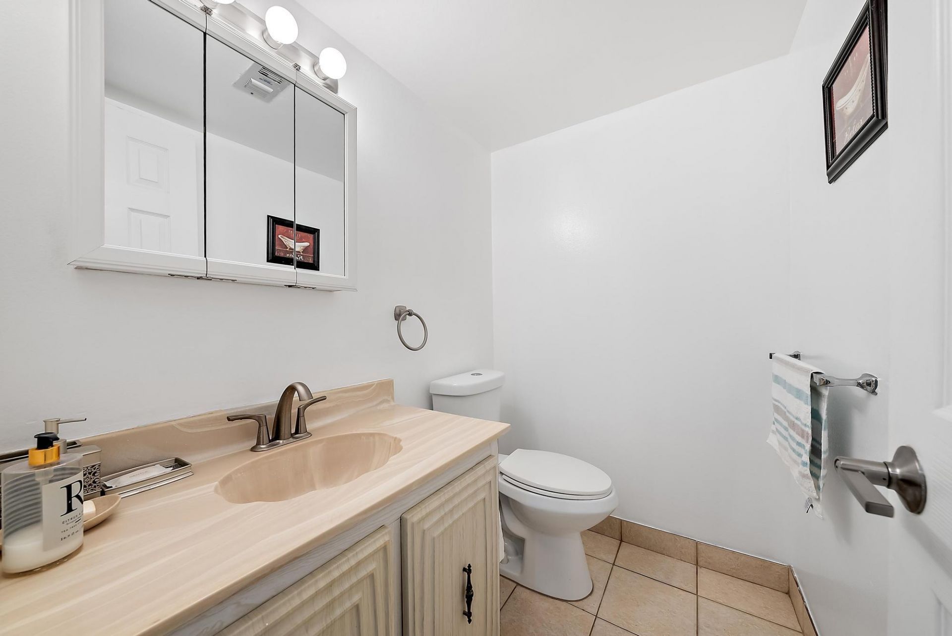 701 Lori Drive, Unit 206, Palm Springs, FL 33461 Photo