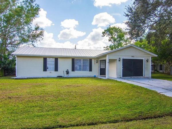 542 SE Faith Terrace, Port Saint Lucie, FL 34983