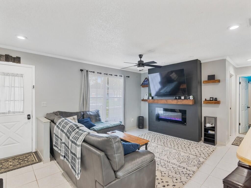 542 SE Faith Terrace, Port Saint Lucie, FL 34983 Photo