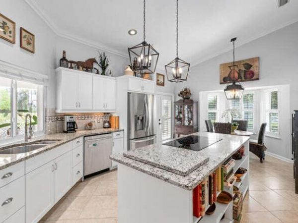 2760 Appaloosa Trail, Wellington, FL 33414