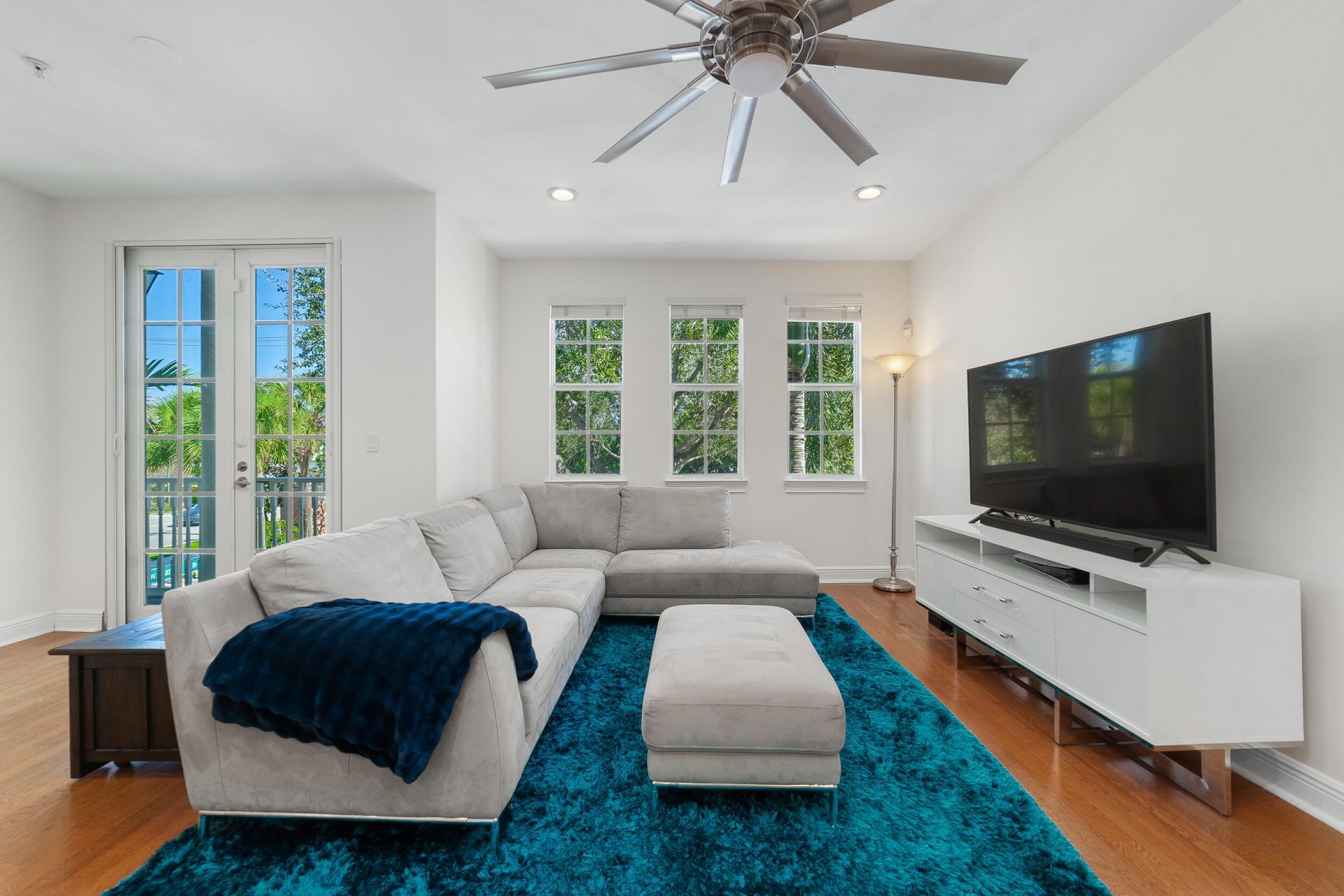 1002 E Heritage Club Circle, Delray Beach, FL 33483 Photo