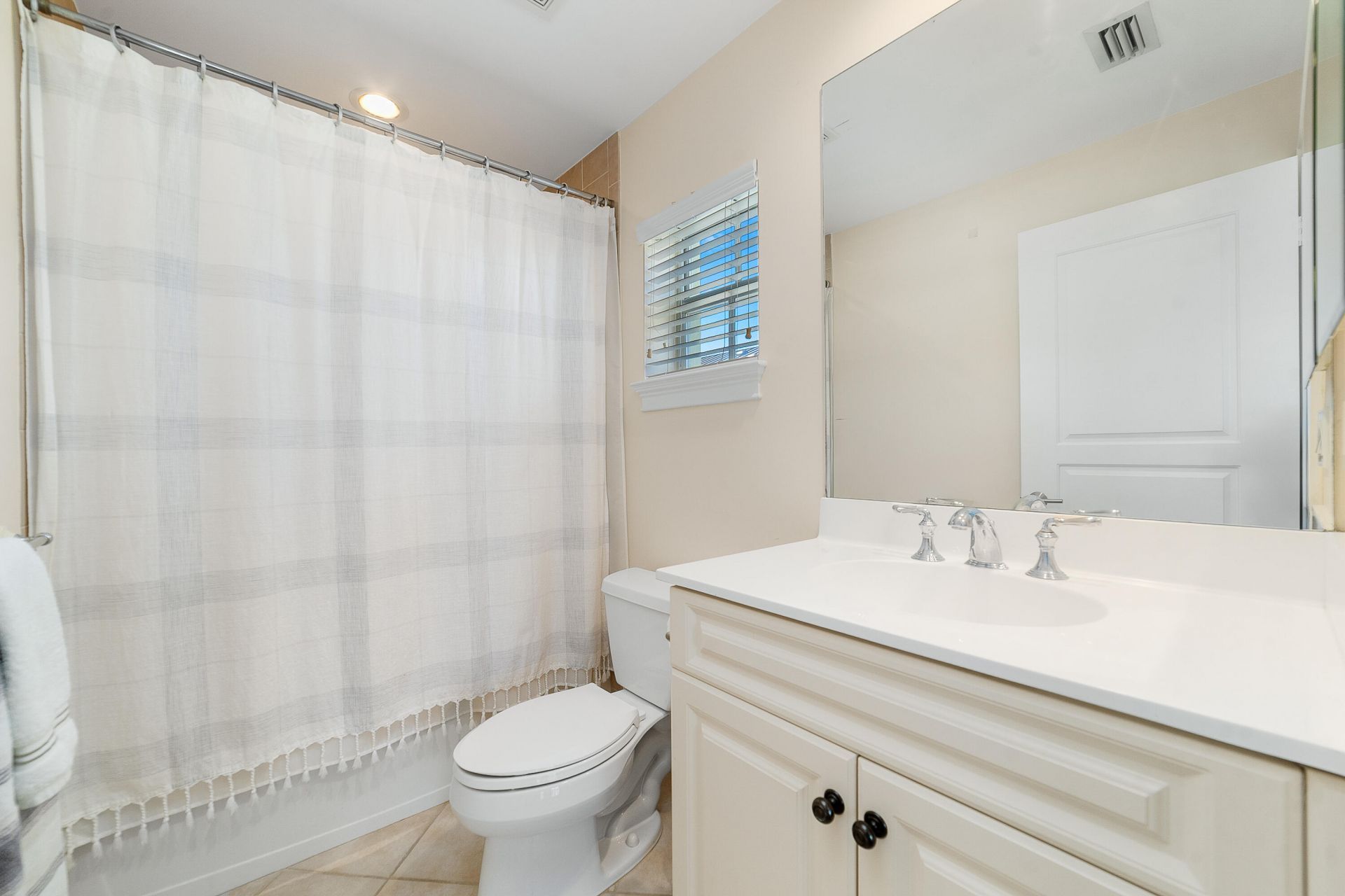 1002 E Heritage Club Circle, Delray Beach, FL 33483 Photo