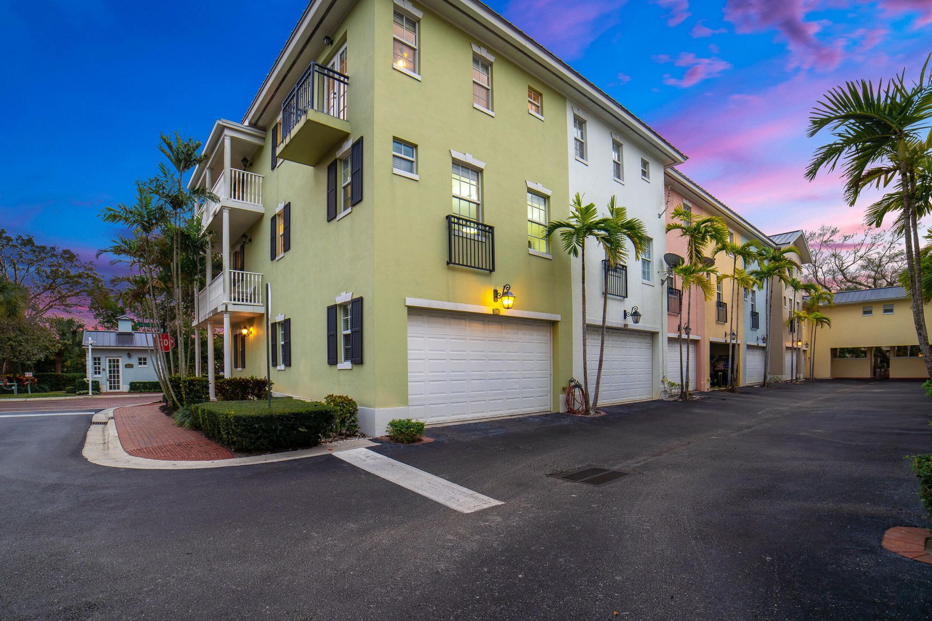 1002 E Heritage Club Circle, Delray Beach, FL 33483 Photo