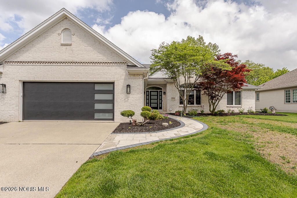 6744 W Meadows Lane, Maumee, OH 43537 Main Photo