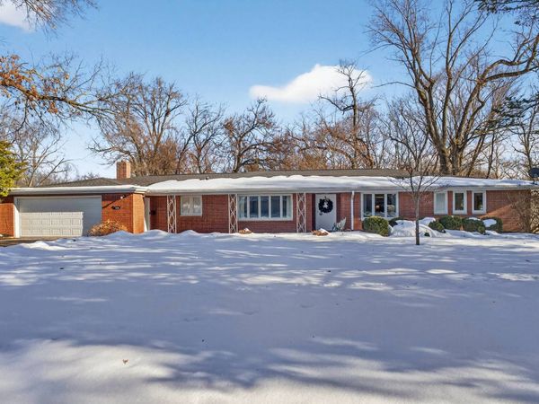 3232 26th Street, Moline, IL 61265