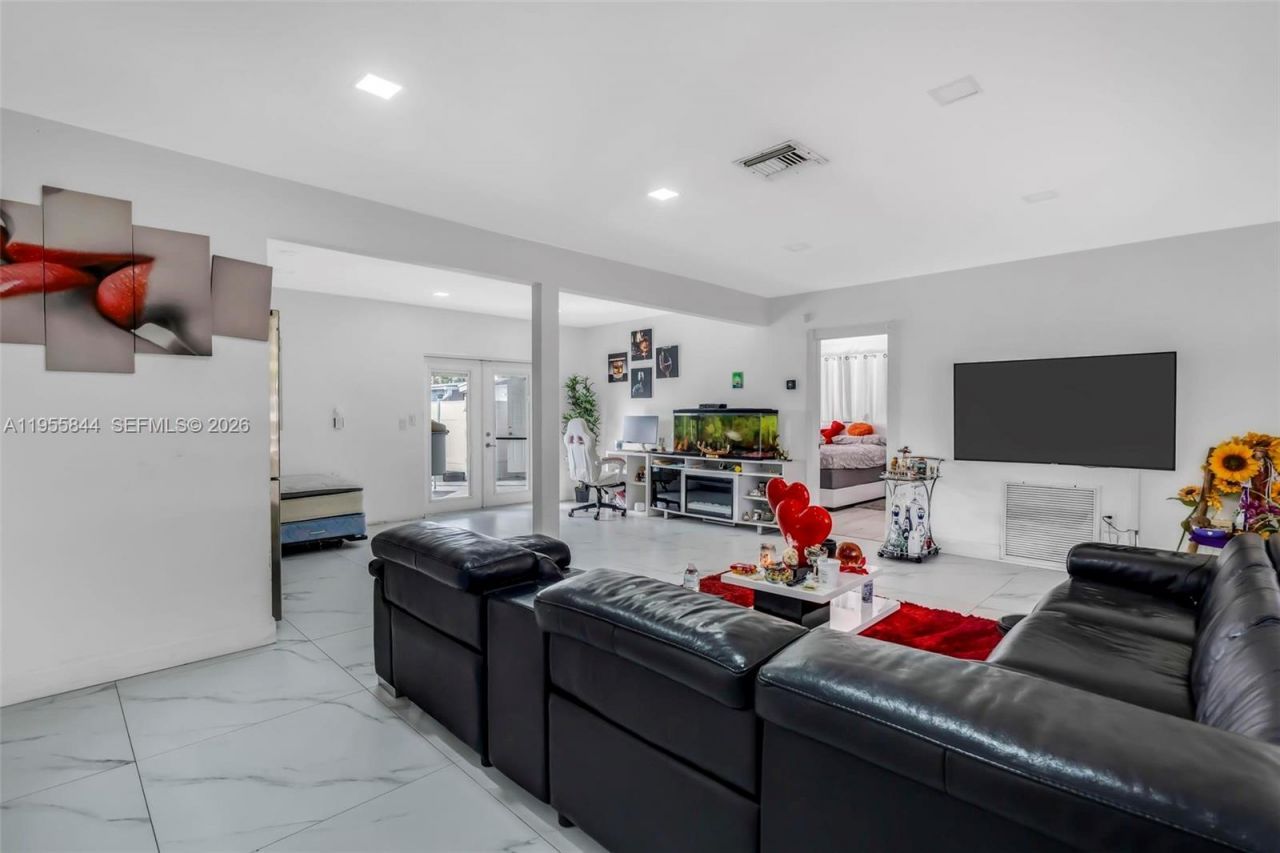 7630 Plantation Blvd , Miramar, FL 33023 Photo