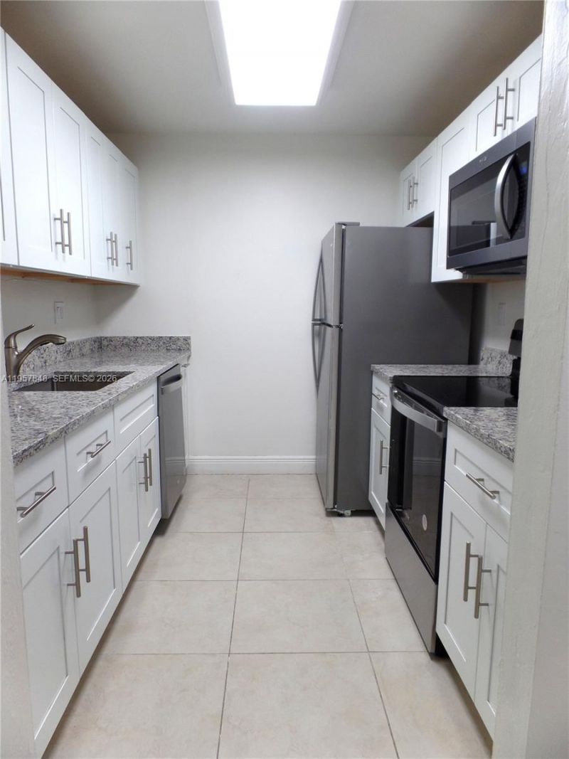 7225 Miami Lakes Dr , Unit C26, Miami Lakes, FL 33014 Photo