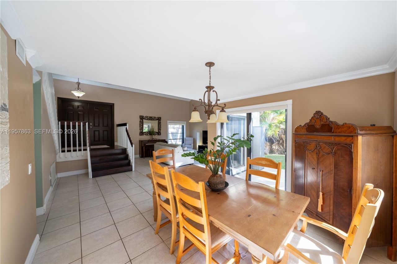 15552 SW 48th St, Miami, FL 33185 Photo