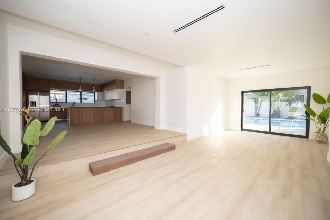 15411 NE 10th Ave, North Miami Beach, FL 33162 Photo