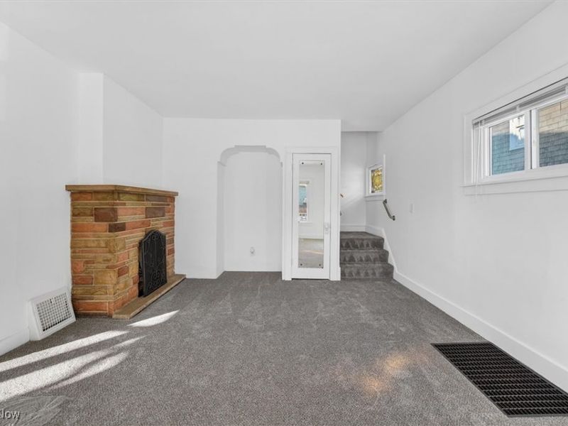 888 Beardsley Street, Akron, OH 44311 Photo 12