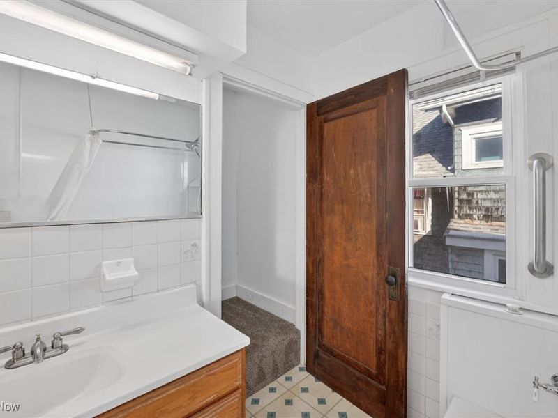 888 Beardsley Street, Akron, OH 44311 Photo 33