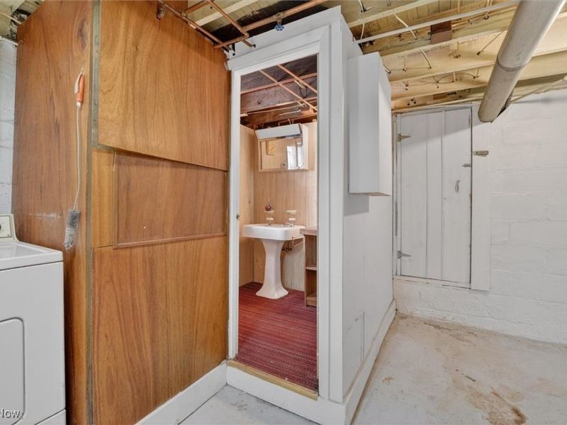 888 Beardsley Street, Akron, OH 44311 Photo 39