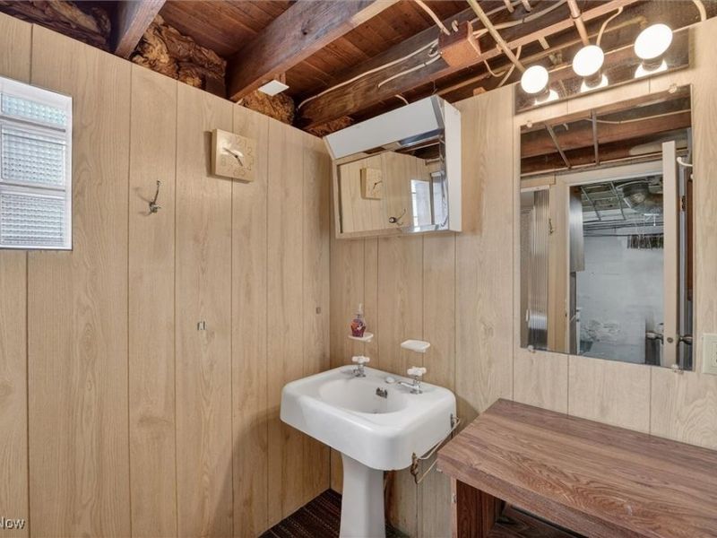 888 Beardsley Street, Akron, OH 44311 Photo 40