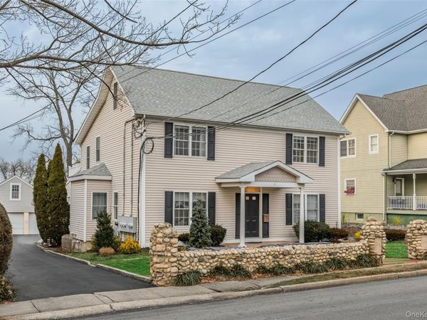 17 Fairview Street, Unit A, Huntington, NY 11743