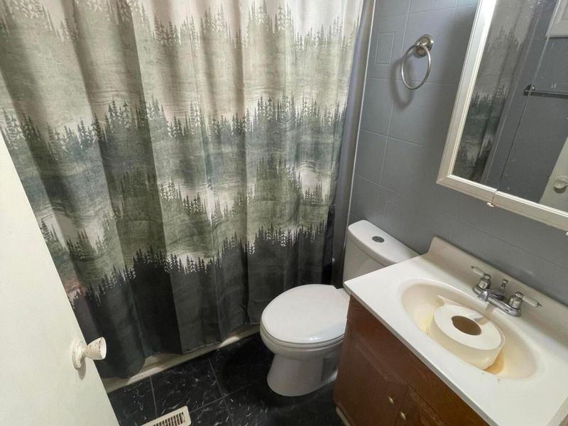 3531 Lockbourne Road , Columbus, OH 43207 Photo 7