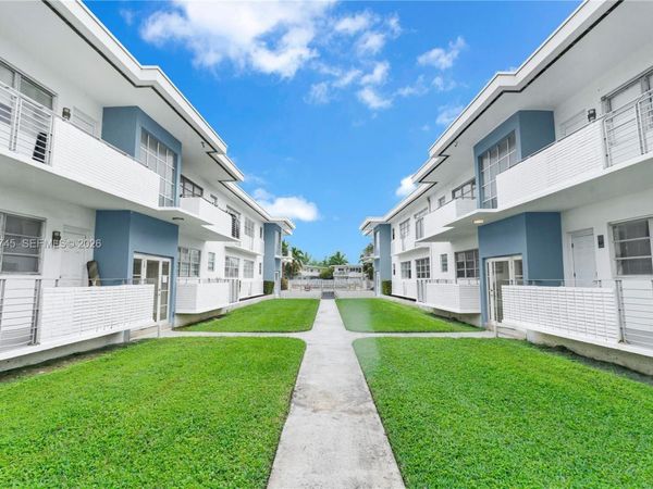 200 S Shore Dr, Unit 12, Miami Beach, FL 33141