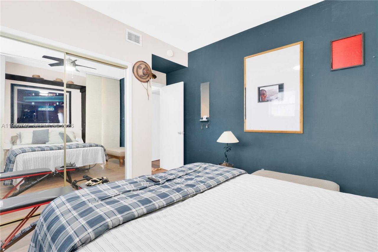 200 S Shore Dr, Unit 12, Miami Beach, FL 33141 Photo