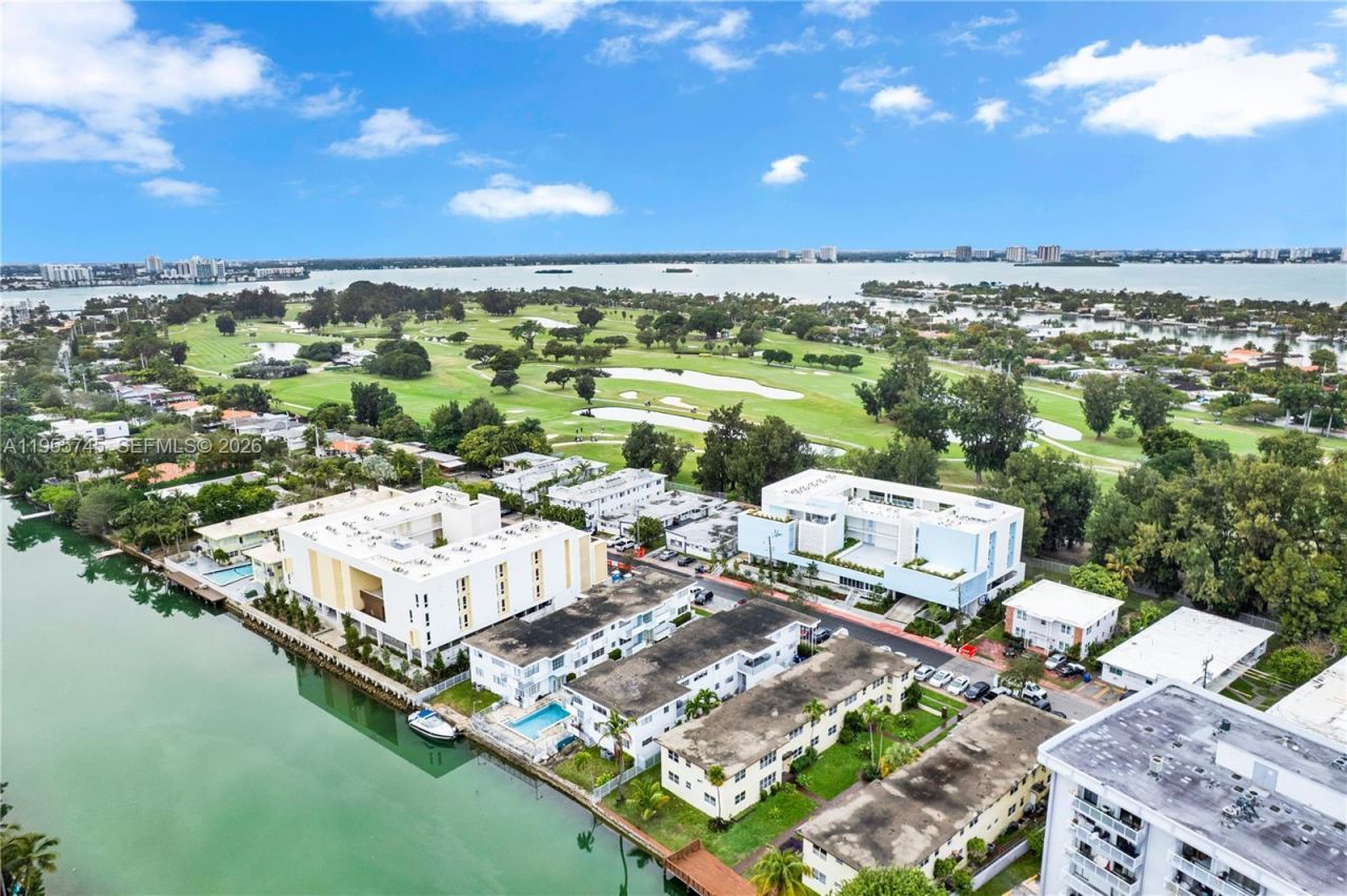 200 S Shore Dr, Unit 12, Miami Beach, FL 33141 Photo