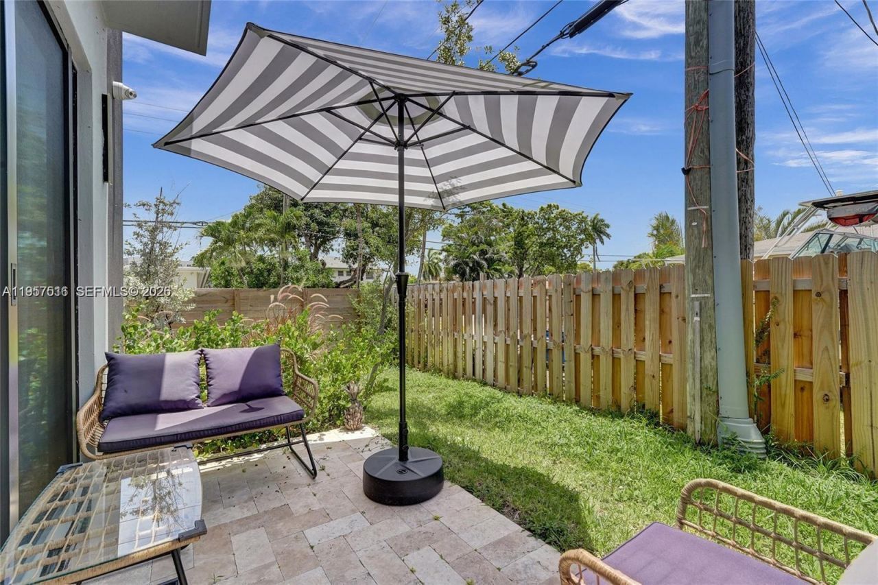 1617 NE 11th St , Unit TH1, Fort Lauderdale, FL 33304 Photo