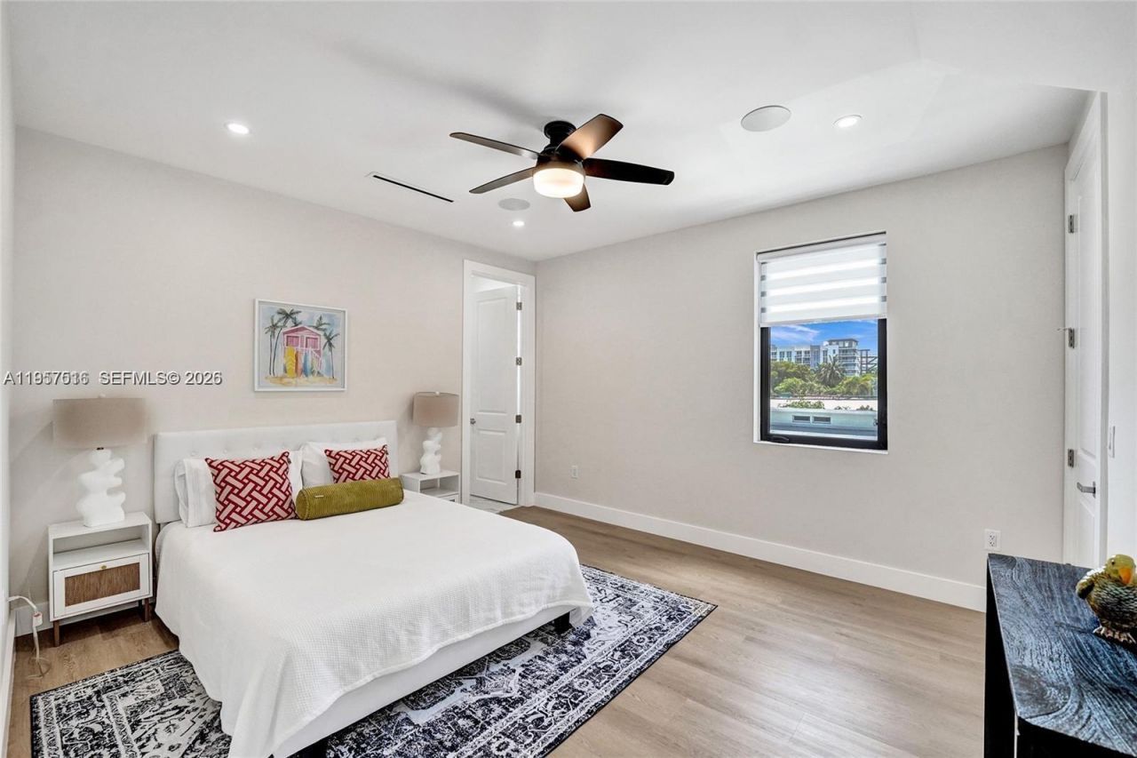 1617 NE 11th St , Unit TH1, Fort Lauderdale, FL 33304 Photo