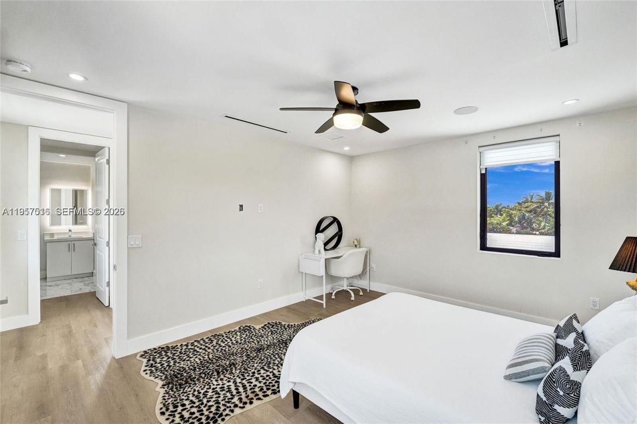 1617 NE 11th St , Unit TH1, Fort Lauderdale, FL 33304 Photo