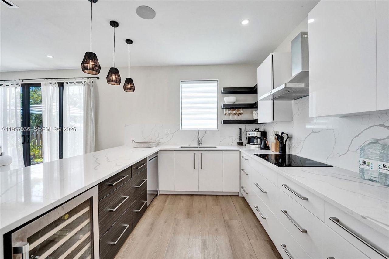 1617 NE 11th St , Unit TH1, Fort Lauderdale, FL 33304 Photo