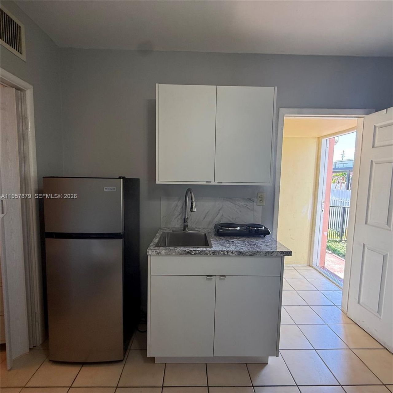 275 W 16th St, Hialeah, FL 33010 Photo