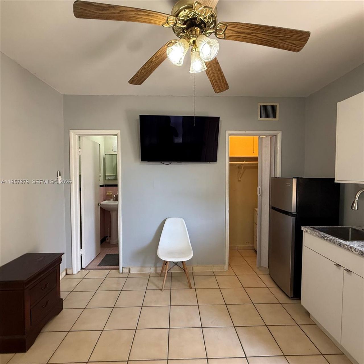 275 W 16th St, Hialeah, FL 33010 Photo