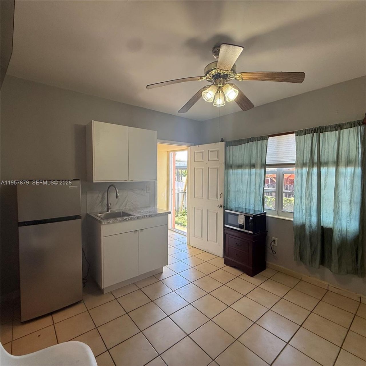 275 W 16th St, Hialeah, FL 33010 Photo