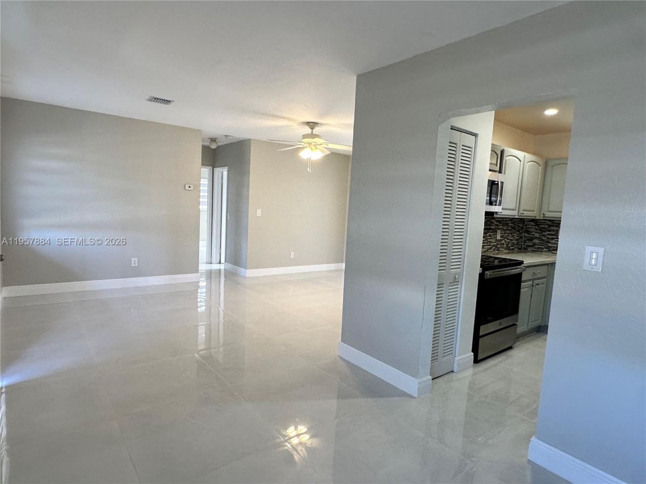 9450 SW 181st Ter, Palmetto Bay, FL 33157 Photo