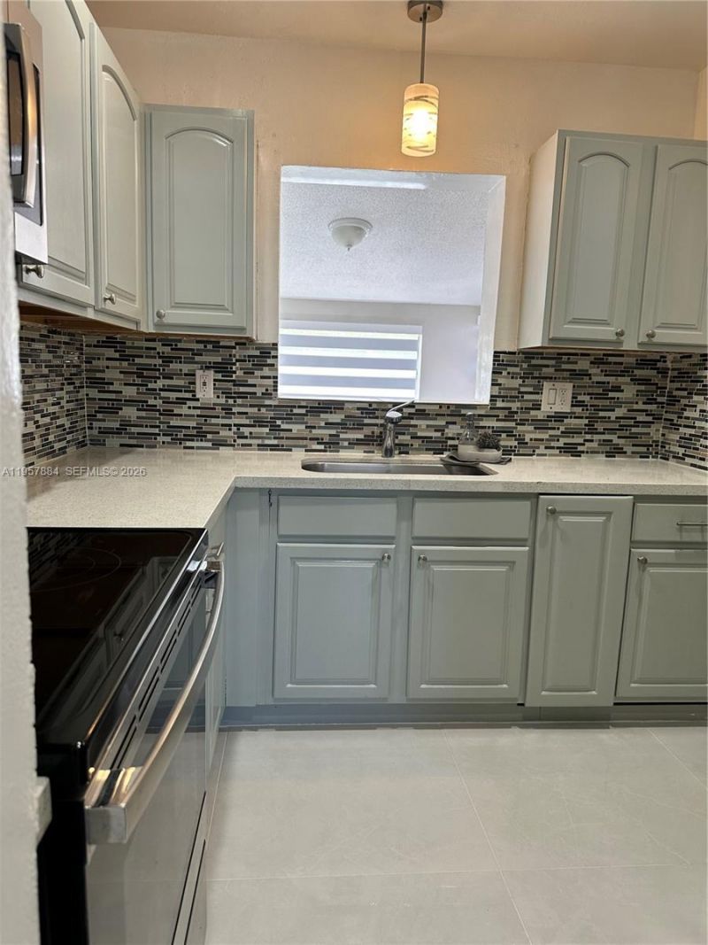 9450 SW 181st Ter, Palmetto Bay, FL 33157 Photo