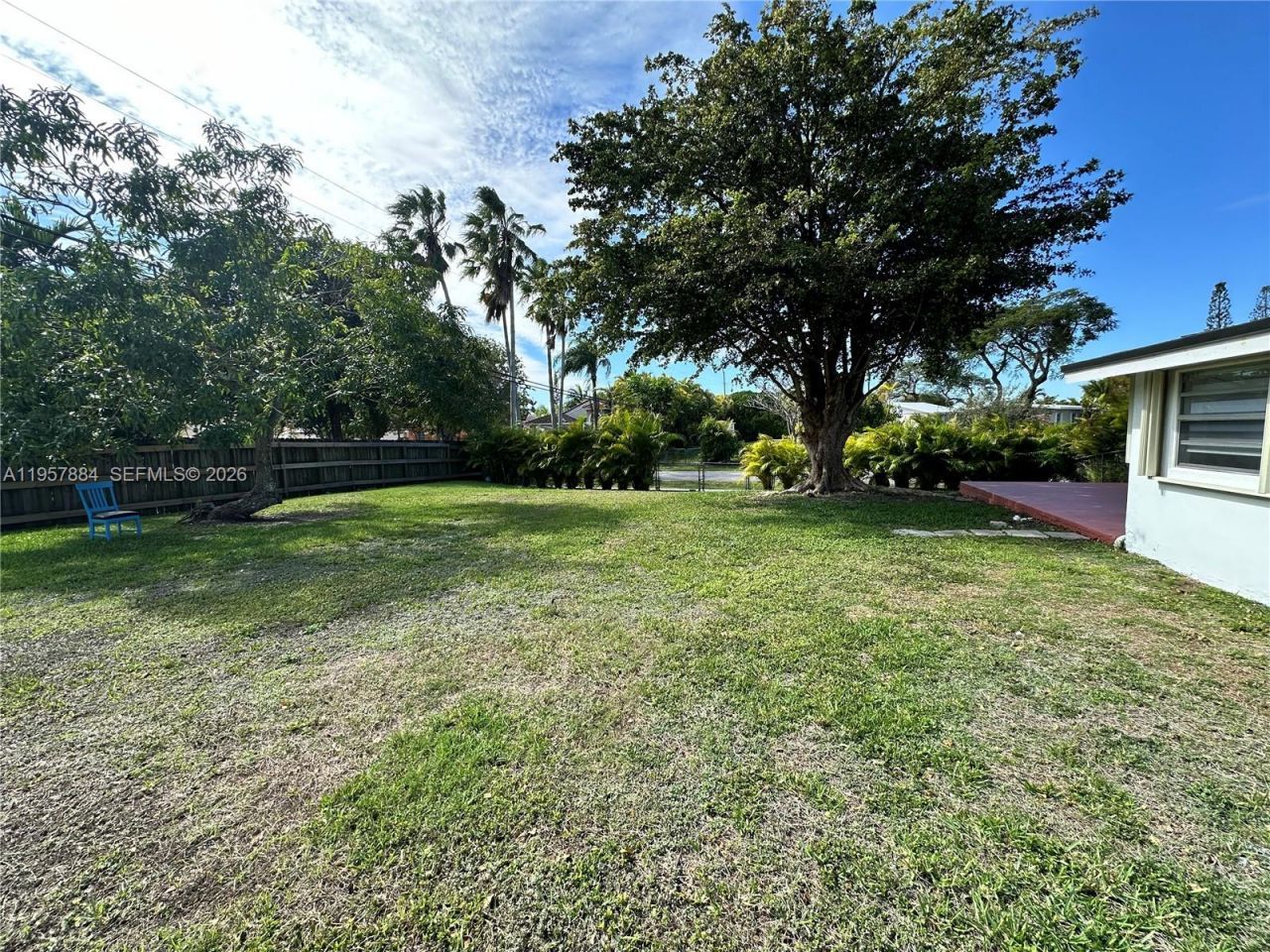 9450 SW 181st Ter, Palmetto Bay, FL 33157 Photo