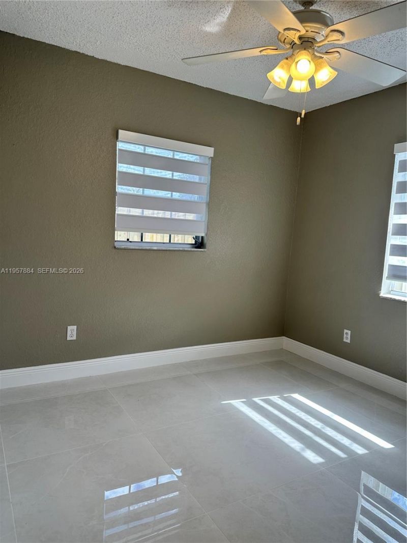 9450 SW 181st Ter, Palmetto Bay, FL 33157 Photo