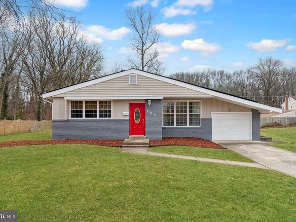 105 COUNTRY CLUB PLACE, CHERRY HILL, NJ 08003