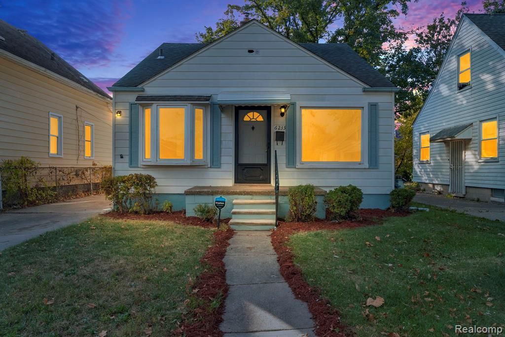 6235 Rosemont Avenue, Detroit, MI 48228 Main Photo