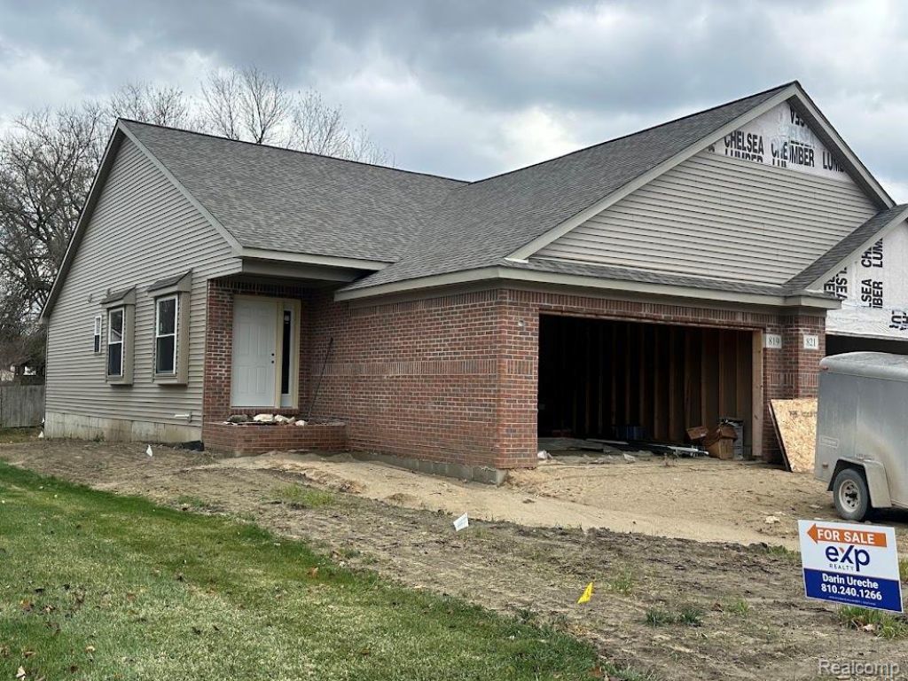 819 Chelsea Ridge Court, Howell, MI 48843 Main Photo