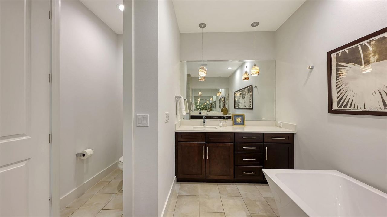 4756 Ringwood Meadow, Sarasota, FL 34235 Photo