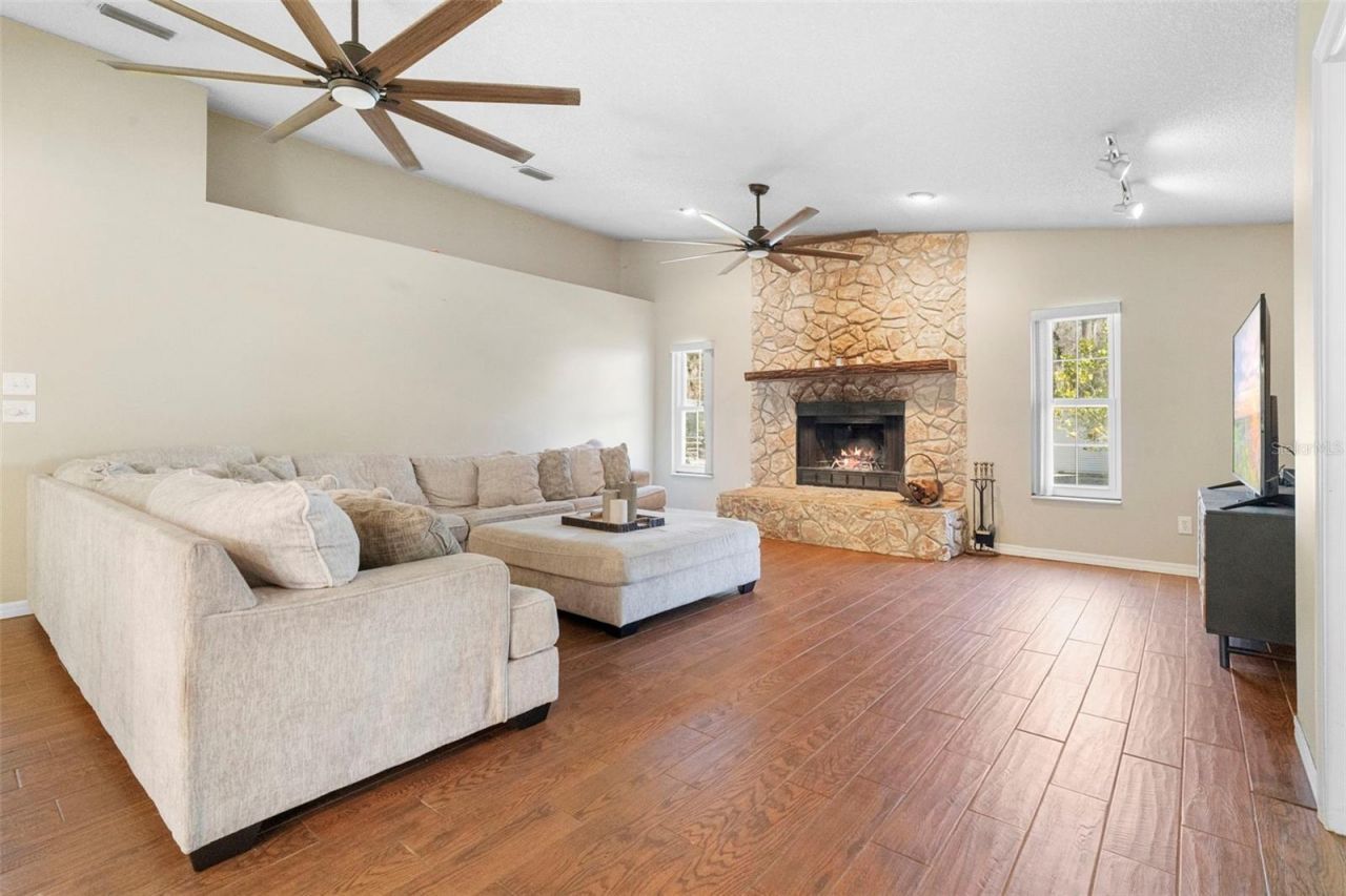 3080 Ragis Road, Edgewater, FL 32132 Photo