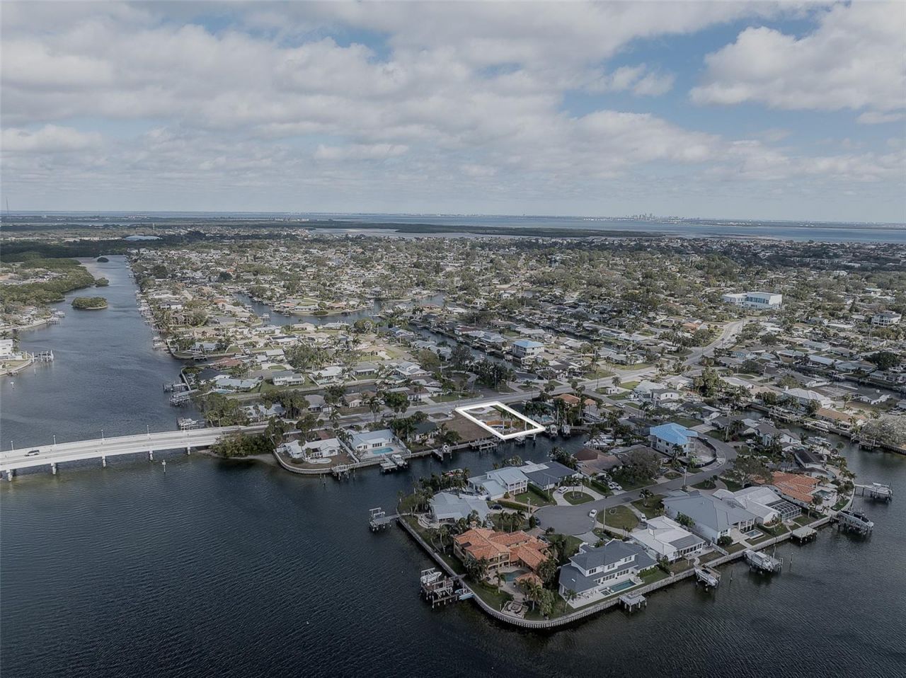 1336 40th Avenue Ne, Saint Petersburg, FL 33703 Photo