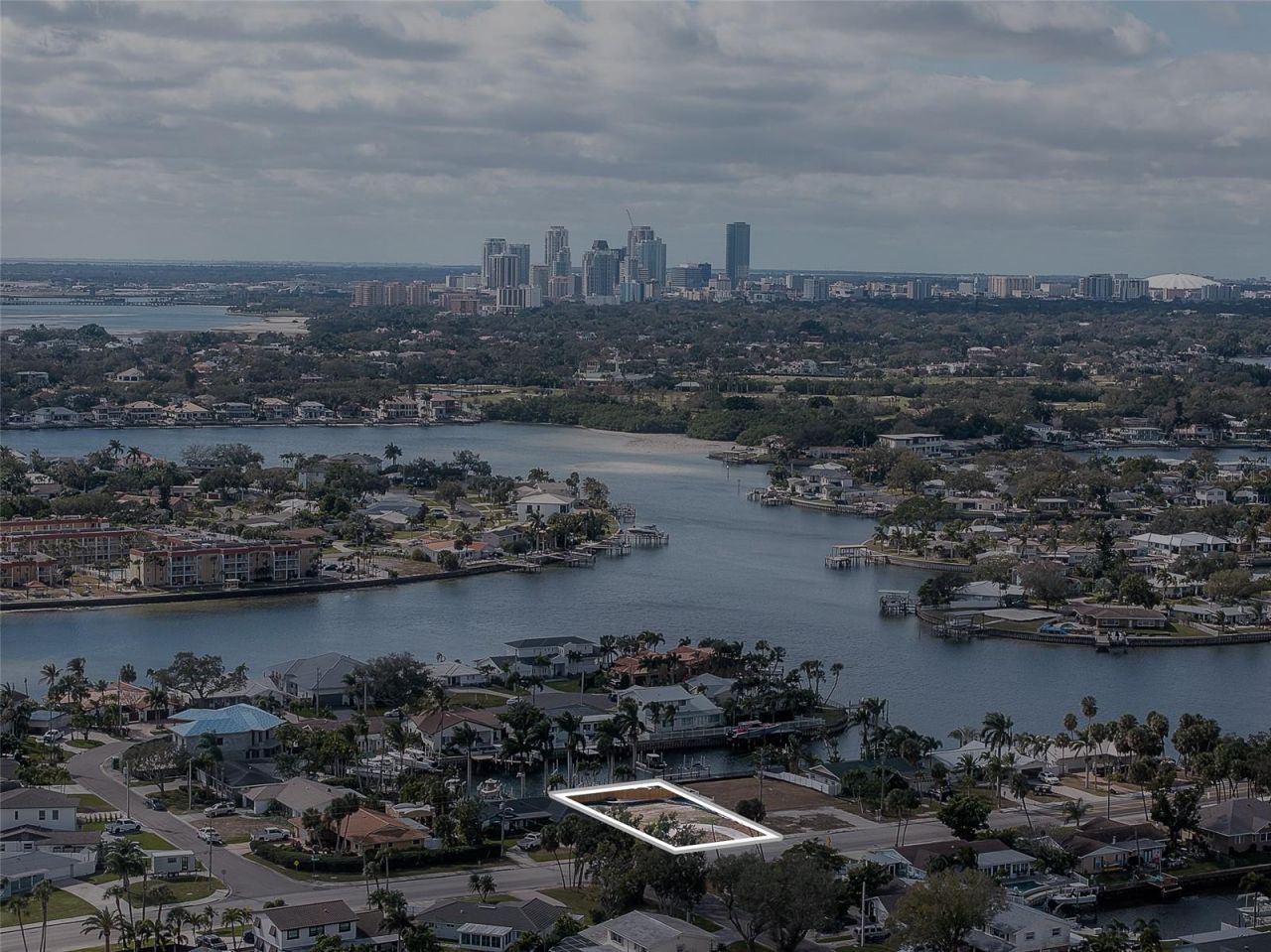 1336 40th Avenue Ne, Saint Petersburg, FL 33703 Photo