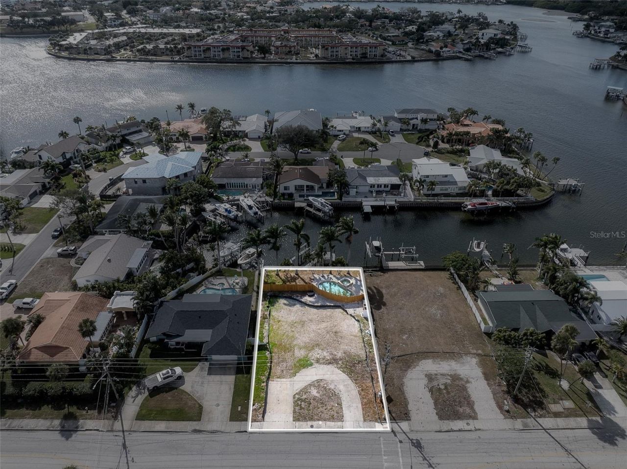 1336 40th Avenue Ne, Saint Petersburg, FL 33703 Photo