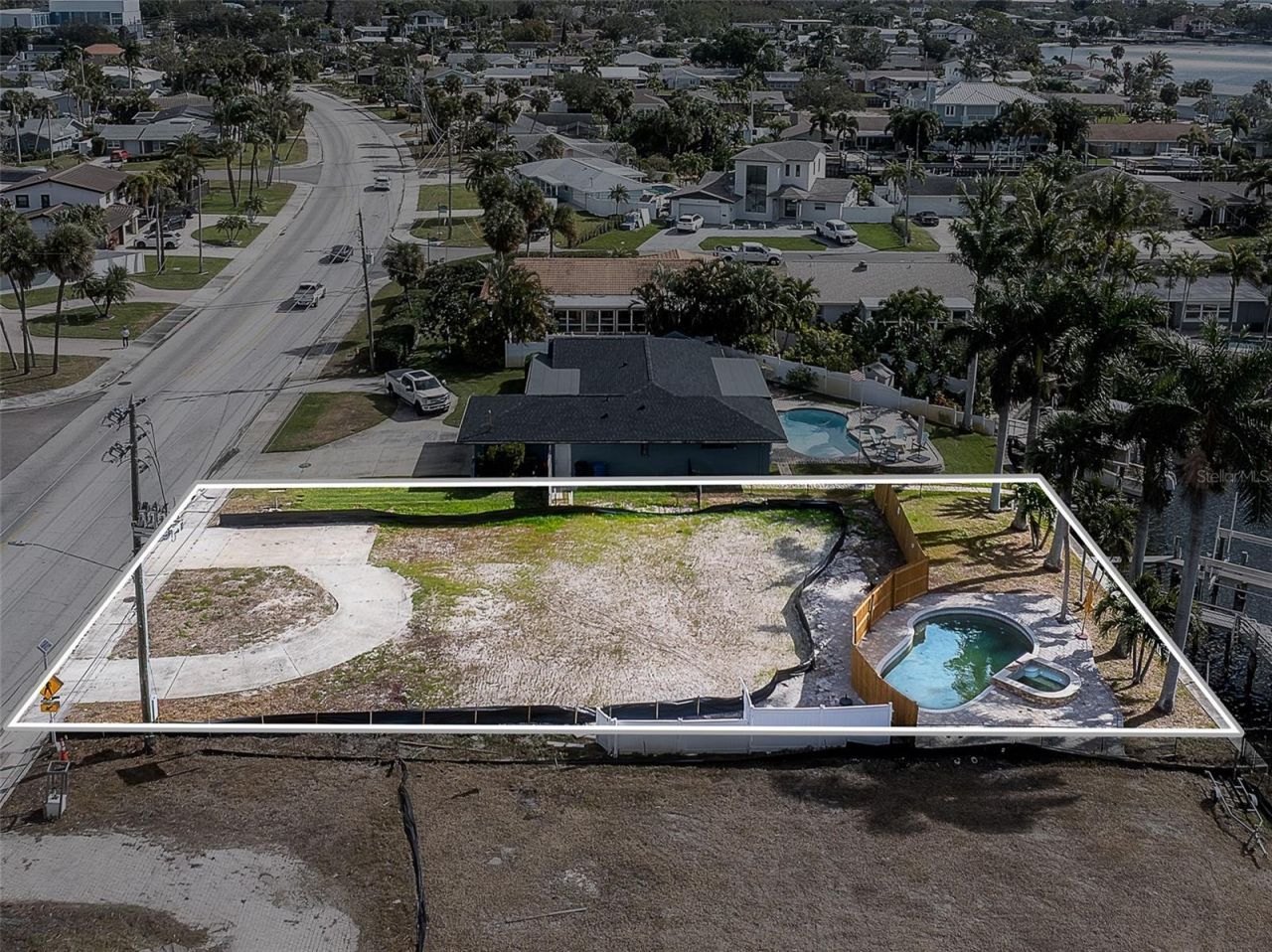 1336 40th Avenue Ne, Saint Petersburg, FL 33703 Photo