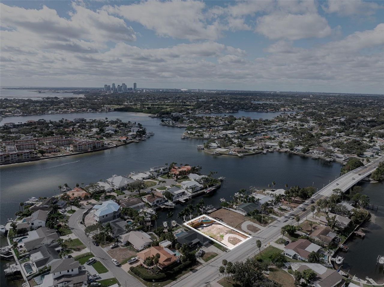 1336 40th Avenue Ne, Saint Petersburg, FL 33703 Photo